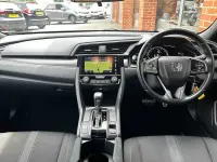 Used Honda Civic Sport 182 HP (133 kW) 2018 Polished metal Hatchback