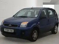 Used Ford Fusion Zetec 80 HP (58 kW) 2009 Blue Hatchback