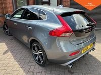 Begagnad Volvo V40 R-Design Pro 2016 Grå Halvkombi
