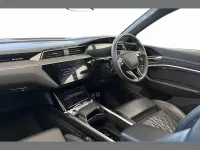 Used Audi Q8 e-tron Comfort 300 kW (408 HP) 2023 White SUV