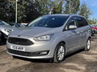 Begagnad Ford Grand C-Max Zetec 120 HK (88 kW) 2016 Silver Minibuss
