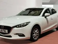 Used Mazda 3 121 HP (88 kW) 2018 White Hatchback