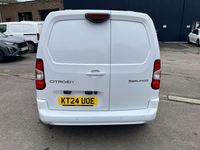 Used Citroën Berlingo 102 HP (75 kW) 2024 White MPV