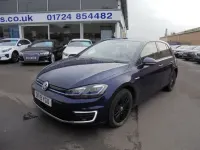 Usado VW e-Golf 99 kW (135 HP) 2019 Azul Citadino