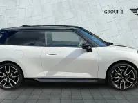 Used Mini Cooper SE Hatch 158 kW (215 HP) 2024 White Hatchback