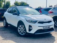 Used Kia Stonic First Edition 108 HP (79 kW) 2018 White SUV