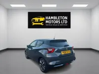Usado Nissan Micra Tekna 90 HP (66 kW) 2017 Cinzento Citadino