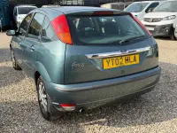 Used Ford Focus Ghia 2002 Green Hatchback