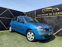 Used Renault Clio II Privilege 2001 Blue Hatchback