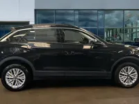 Used VW T-Roc Life 150 HP (110 kW) 2022 Deep black pearl SUV