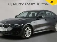 Begagnad BMW 330e 2021 Svart Sedan