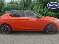 Usado Vauxhall Corsa-e Elite 100 kW (136 HP) 2022 Laranja Citadino