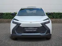 Used Toyota C-HR 140 HP (102 kW) 2024 White SUV