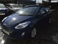 Używany Ford Fiesta Zetec 100 KM (73 kW) 2019 Niebieski Hatchback