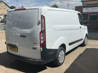 Used Ford Transit Custom 105 HP (77 kW) 2018 White Van