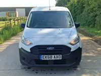 Used Ford Transit Connect 100 HP (73 kW) 2018 White MPV