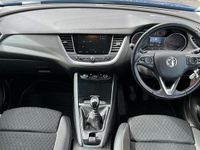 Used Vauxhall Grandland X SRi 128 HP (94 kW) 2019 Blue SUV