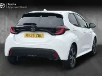 Used Toyota Yaris Design 116 HP (85 kW) 2025 White Hatchback