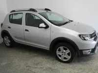 Used Dacia Sandero Lauréate 90 HP (66 kW) 2015 Silver Hatchback