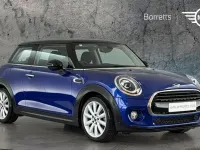 Used Mini Cooper Classic 134 HP (98 kW) 2019 Blue Hatchback