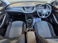 Used Vauxhall Grandland X S 130 HP (95 kW) 2018 Grey SUV