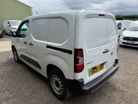 Used Vauxhall Combo 100 kW (136 HP) 2025 White MPV