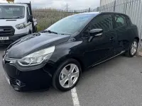 Used Renault Clio Dynamique 90 HP (66 kW) 2015 Black Hatchback