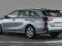 Used Kia Ceed 138 HP (101 kW) 2025 Silver Hatchback