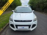 Käytetty Ford Kuga Zetec 163 HP (119 kW) 2014 Valkoinen Katumaasturi