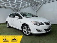 Used Vauxhall Astra SRi 115 HP (84 kW) 2012 White Hatchback