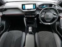 Used Peugeot e-2008 Premium 100 kW (136 HP) 2023 White SUV