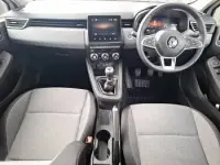 Used Renault Clio Evolution 90 HP (66 kW) 2024 White Hatchback