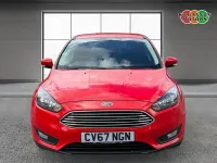 Used Ford Focus Zetec 120 HP (88 kW) 2017 Red Hatchback