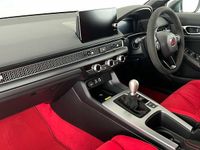 Used Honda Civic Type R 329 HP (241 kW) 2025 Pearl platinum white Hatchback
