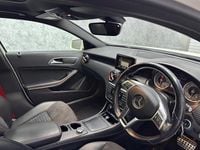 Usado Mercedes A250 AMG 2013 Branco Citadino