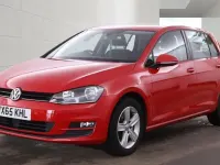 Begagnad VW Golf VII Match 2015 Röd Halvkombi