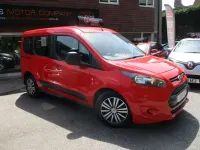 Used Ford Tourneo Connect Zetec 100 HP (73 kW) 2016 Red MPV