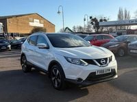 Used Nissan Qashqai N-Connecta 2016 Pure white SUV