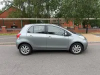 Used Toyota Yaris 90 HP (66 kW) 2009 Silver Hatchback