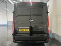 Usado Maxus V90 163 HP (119 kW) 2023 Preto Van