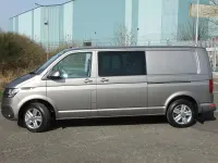 Używany VW Transporter Highline 199 KM (146 kW) 2021 Beżowy Van