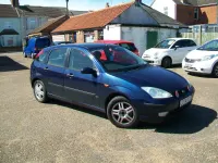 Używany Ford Focus Zetec 2004 Niebieski Hatchback