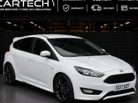 Used Ford Focus ST-Line 125 HP (91 kW) 2016 White Hatchback