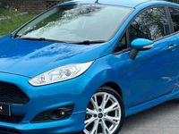 Used Ford Fiesta Zetec 125 HP (91 kW) 2015 Blue Hatchback