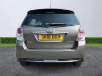 Used Toyota Verso Design 112 HP (82 kW) 2016 Brown MPV