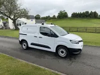Used Toyota Proace Active 100 HP (73 kW) 2023 White MPV
