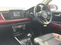 Used Kia Rio 84 HP (61 kW) 2017 White Hatchback