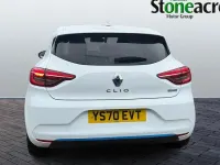 Used Renault Clio 140 HP (102 kW) 2021 White Hatchback