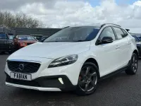 Used Volvo V40 115 HP (84 kW) 2014 White Hatchback