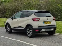 Usado Renault Captur Dynamique 90 CV (66 kW) 2017 Beige SUV